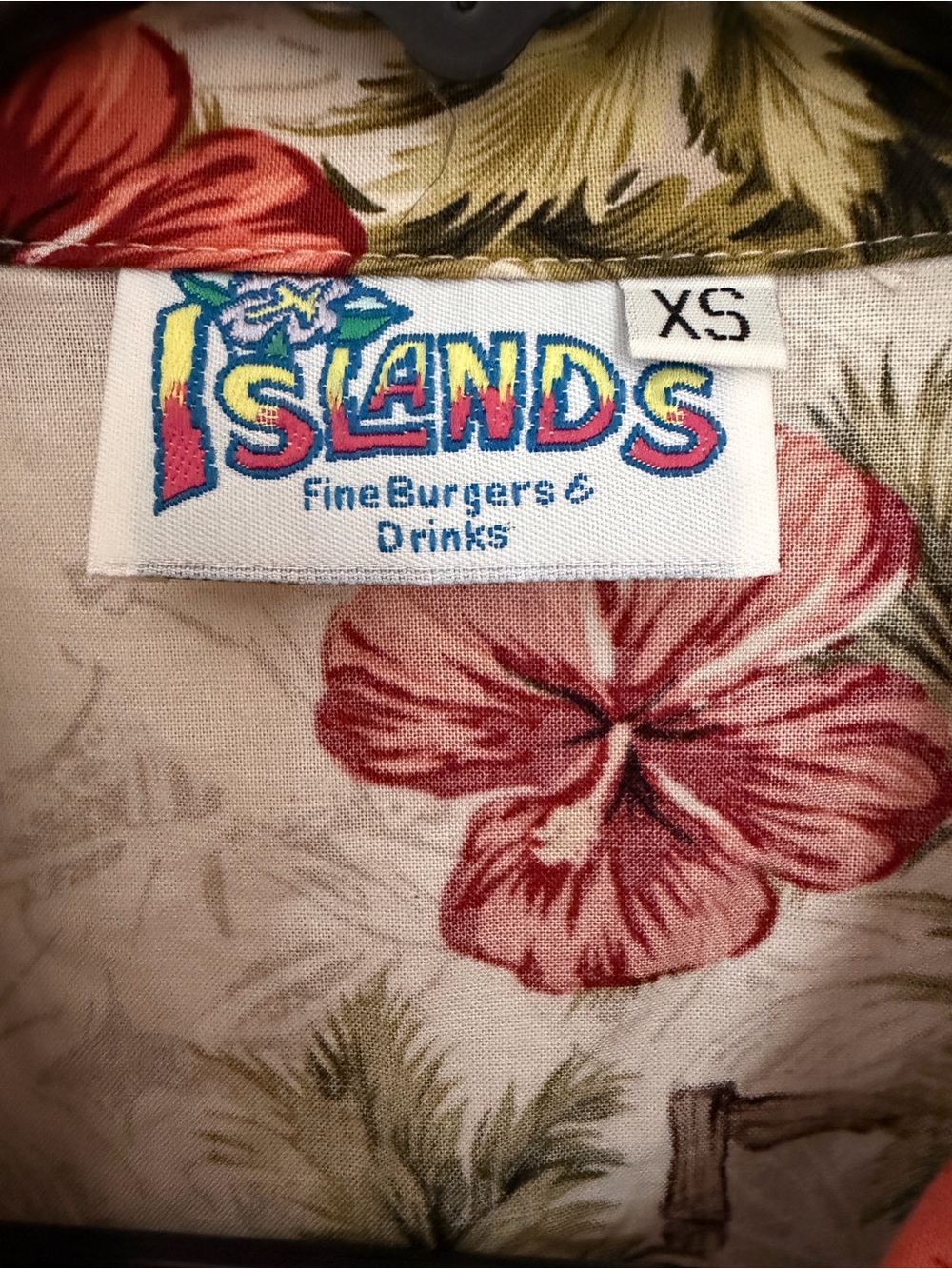 Vintage Islands Fine Burgers & Drinks
Hawaiian Aloha Shirt - Size XS. - Picture 2 of 16